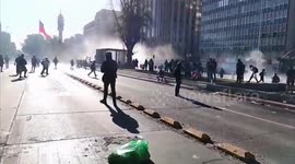 Chile: Thousands Protest Demanding Presidential Resignation In Santiago 2