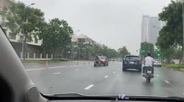 Road justice: Vietnamese biker forces reckless counterflow car to reverse
