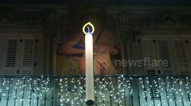 Luces de navidad en la plaza mayor de Madrid, España