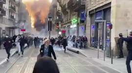 Tear gas and clashes at security law protest in Bordeaux on Saturday