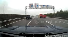Plank smashes into car after flying off truck on Chinese highway