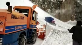 Police rescue five passengers from vehicle trapped by avalanche in Kashmir