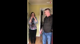 UK man shocks mum in surprise return after living in Australia for two years
