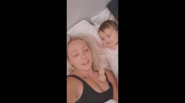 Parenting fail.. Baby is not impressed with mum funny