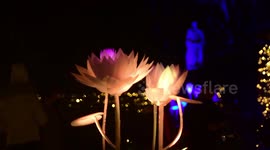 Luces de navidad en el jardín botánico de Madrid