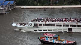 Bangkok's river traffic is busy due to domestic tourism despite Covid-19 pandemic