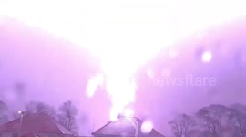 Watch and listen as huge bolt of lightning and crashing thunderbolt hits Edinburgh during heavy snow storm