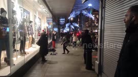 Opera Singer Wows Christmas  Shoppers