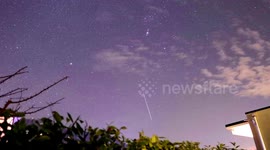 Geminid meteor shower caught in timelapse during its peak