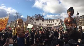 Entertainment industry workers protest in Paris against COVID-19 restrictions