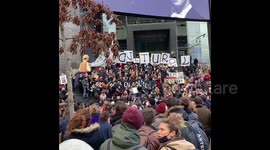 France: Protesters Demand Reopening Of Theaters In Paris 4