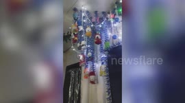 Christmas decorations shake during Philippines earthquake