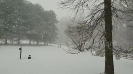 US: Winter Storm Gail Moves Into Northeast With Heavy Snow 2