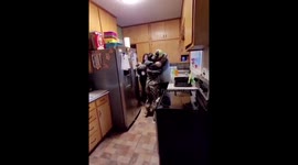 Sweet moment will bring you to tears when US Navy sailor comes home for Christmas