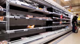 Tesco in London runs low on chickens for Christmas as capital enters Tier 4