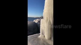 Canada: Winter Storm Gail Creates Spectacular Ice Sculpture In Toronto