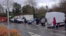 UK shoppers flock to supermarkets ahead of Christmas amid tier 4 lockdown
