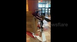 Gift-wrapped dad: Military father gets his daughter the best Hanukkah gift of all