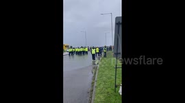 UK: Police And Lorry Drivers Standoff In Manston Over COVID-19 Travel Requirements