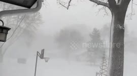 US: Major Winter Storm Brings Blizzard Conditions To Upper Midwest 5
