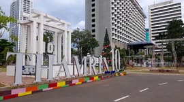 Oranamen The Largest Christmas Tree In Tambrin City Park, Central Jakarta
