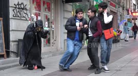 SCARY HALLOWEEN GHOST PRANK