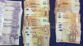 Customs officials in southern India seize thousands in foreign currency