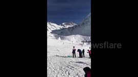 Switzerland: Hundreds Of British Tourists Flee Quarantine In Ski Resort
