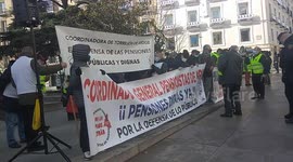 Concentración de pensionistas en contra de la reforma de Jubilación Escrivá