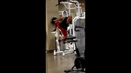 Guy Invents Creative Gym Workout