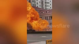 Huge fire erupts as gas pipe breaks in eastern China