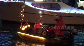 Music boat leads inspirational light tour through Amsterdam canals
