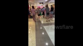 Australia: People Line Up For Shops Ahead Of Three-Day Lockdown In Brisbane 2