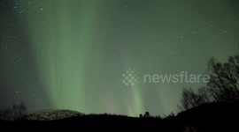 4K NORTHERN LIGHTS with ORIONID METEOR timelapse