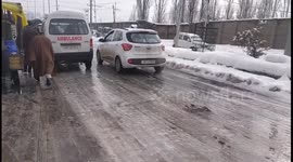 Roads freeze over in Jammu and Kashmir after fresh snowfall