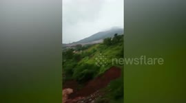 13 dead and 27 missing after landslides in Indonesia