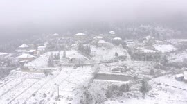 Rare snow appears in northern mountains of Vietnam