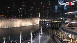 Fantastic Fountain View From Dubai Mall Terrace