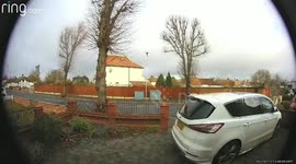 UK: Sonic Boom Heard Over London And East Of England 3