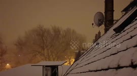Germany: Northeastern Regions See Thunderstorms During Heavy Snow 2