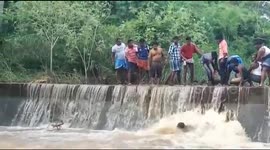 Man swept under dam after flash floods in south India