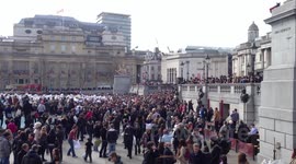 Pillow Fight trafalgar square