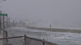 Huge Waves