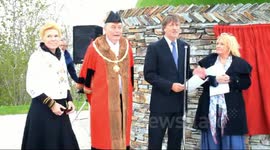 TV stars Richard Madeley and Judy Finnegan spoke at the event, praising the cross for it's Cornish heritage