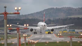 Planes struggle to land in crosswinds at Zurich airport