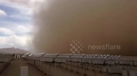 Huge sandstorm hits northwest China