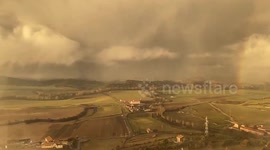Apocalyptic arcus cloud eerily looms over Spain amid storm