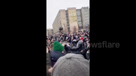 Detentions began at a protest rally in support of Navalny In Moscow