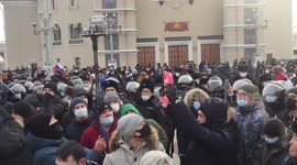 Hundreds gather in Russian city of Ulan-Ude to call for release of Alexei Navalny