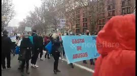 Los 'negacionistas' retoman las calles de Madrid en pleno pico de la tercera ola